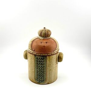 Japan queen canister / vintage 1960s (around)